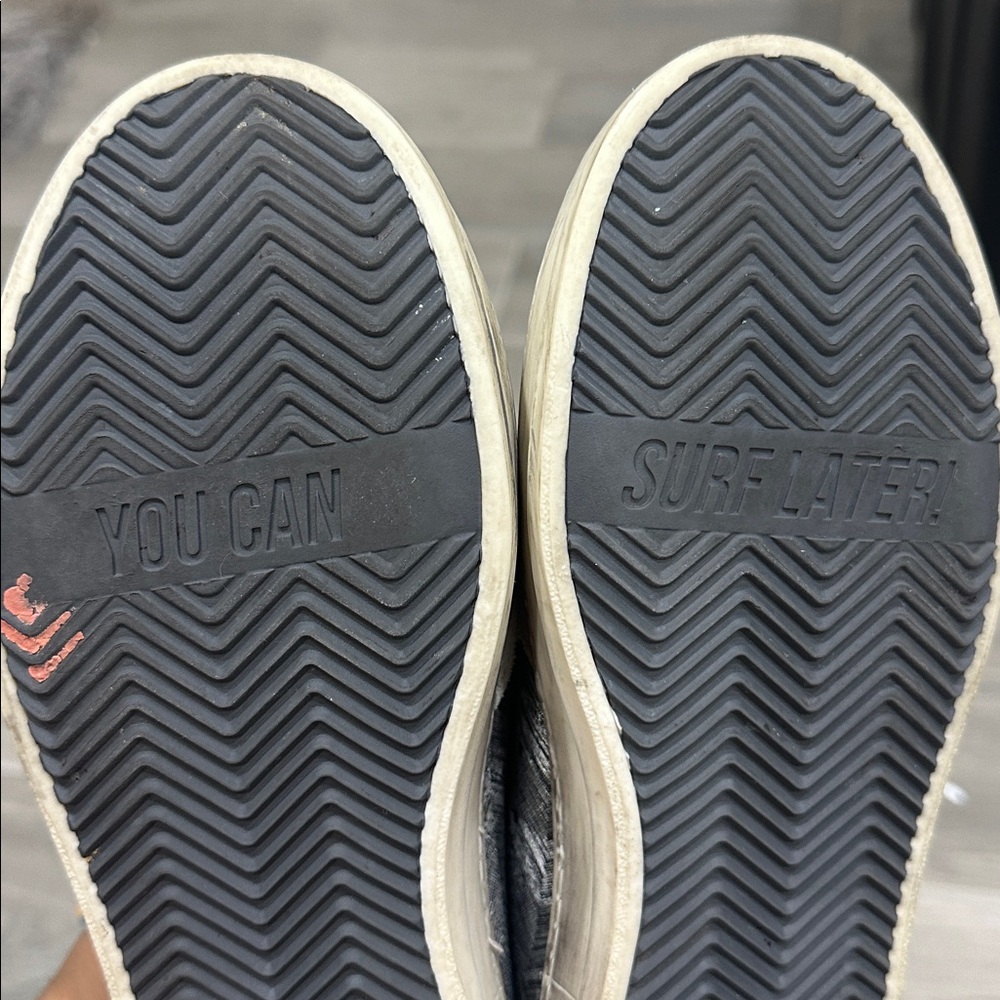 P448‎ Gray Patterned Sneakers Size 38 - Picture 5 of 8